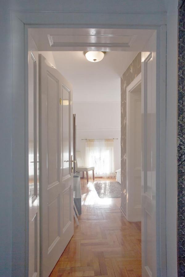 Vila Rosa Vukovar Bed & Breakfast Bagian luar foto
