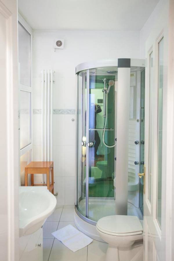 Vila Rosa Vukovar Bed & Breakfast Bagian luar foto