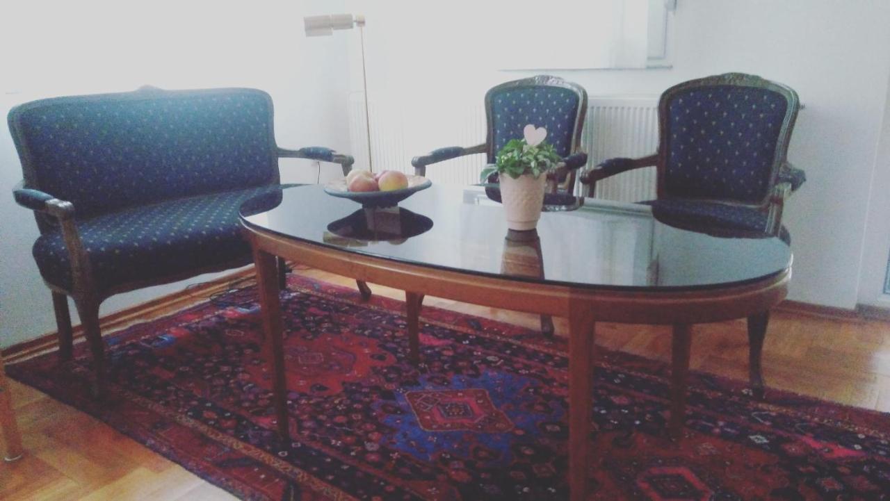 Vila Rosa Vukovar Bed & Breakfast Bagian luar foto